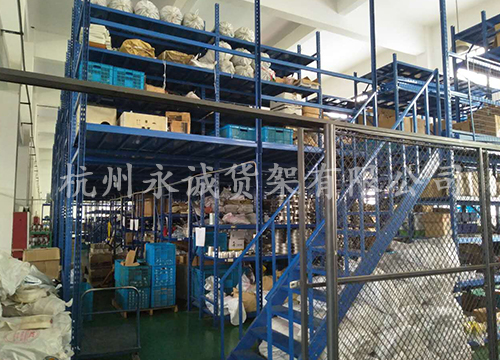 阁楼货架